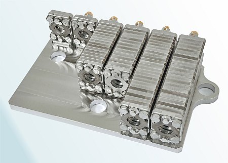 12-02-04MirrorStation2