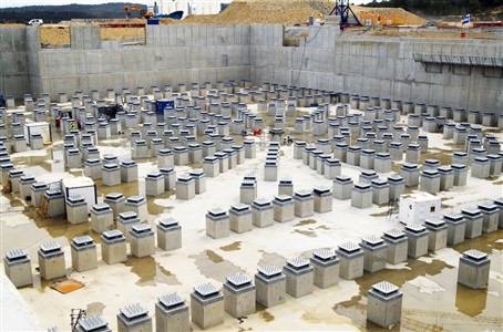 12 04 plinths2-200420121200-Medium