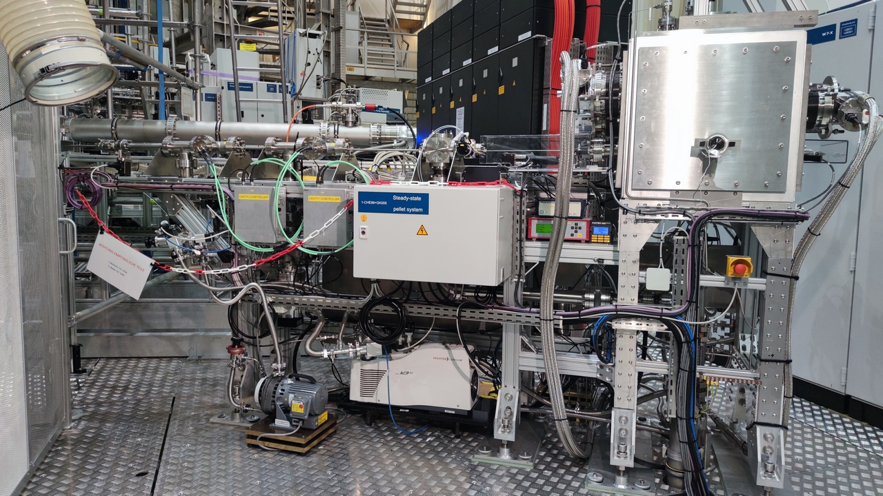 W7 X Steady state pellet injektor 01 m