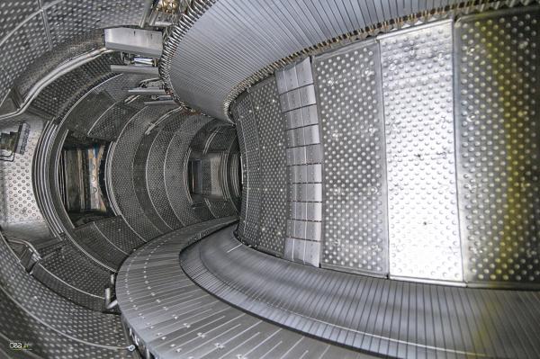 WEST Vacuum Vessel Photo CEA IRFM C. Roux