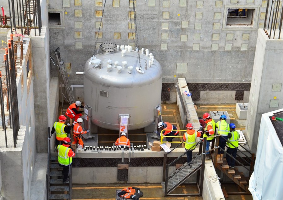 detrit tank install 4 small ed