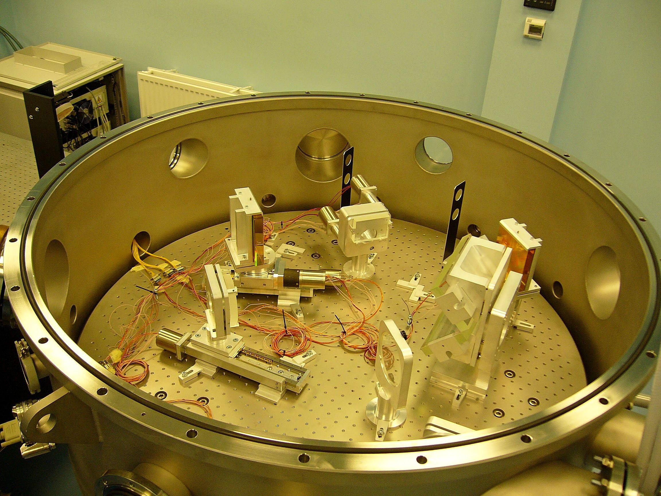 Kompresor optyczny przy laserze 10 TW